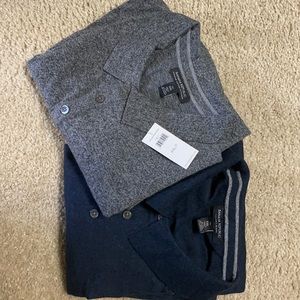 2 Banana Republic long sleeve sweaters.